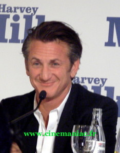 Sean Penn, conférence de presse à Paris pour 'Harvey Milk' -- 28/02/09 Sean Penn, conférence de presse à Paris pour 'Harvey Milk' -- 28/02/09