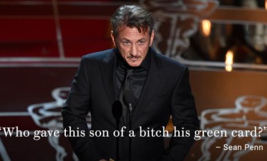 Sean Penn remet l'Oscar du meilleur film à Alejandro González Iñárritu